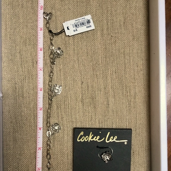 Cookie Lee Silver Tone Crystal Butterfly & Rose Anklet & Toe Ring Set NWT - Picture 6 of 7